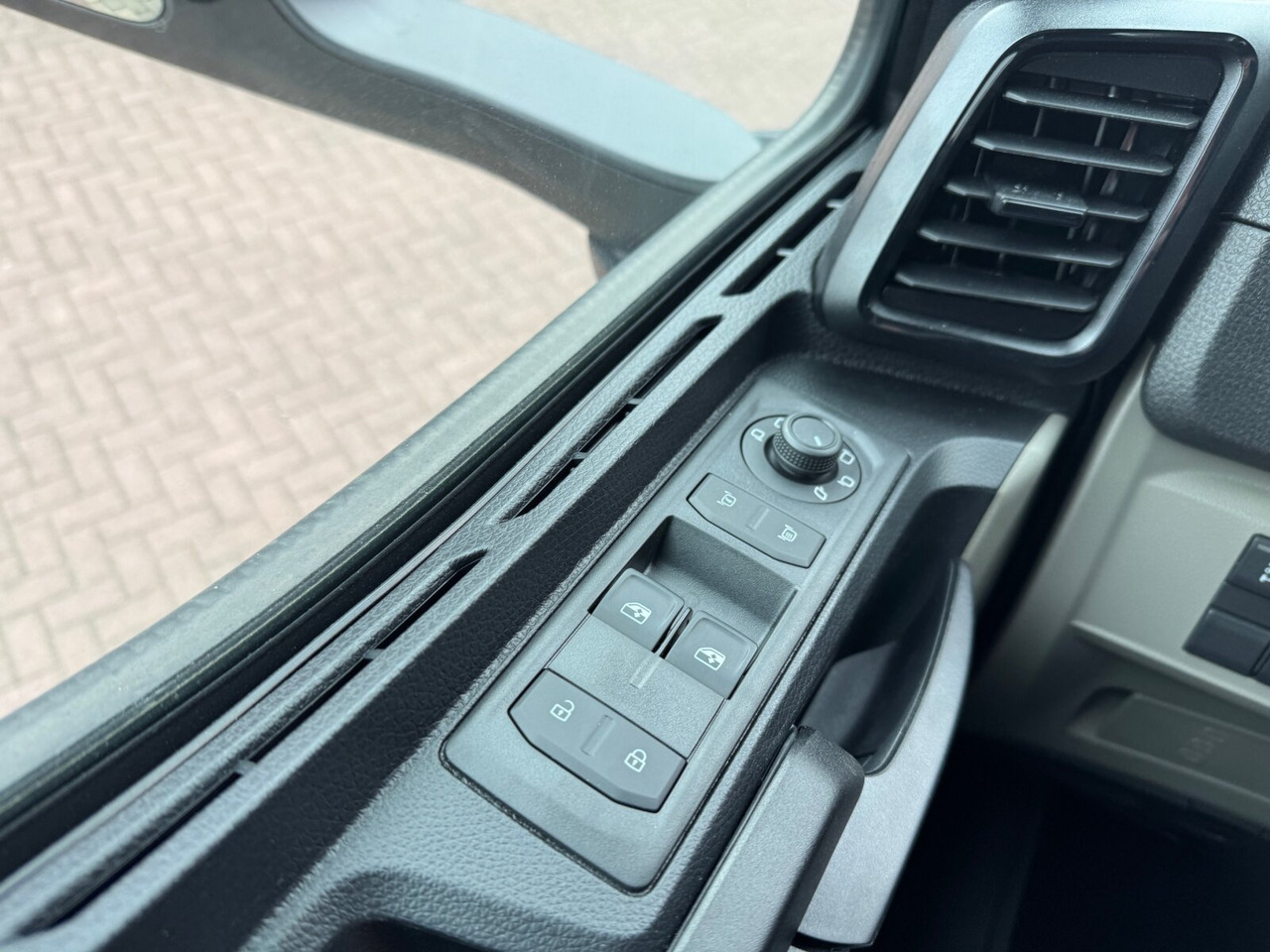 MAN TGS 33.440 6x4 BB TGS 33.440 6x4 BB, Bordmatik, mehrfach vorhanden! - Camión volquete: foto 4 MAN TGS 33.440 6x4 BB TGS 33.440 6x4 BB, Bordmatik, mehrfach vorhanden! - Camión volquete: foto 4