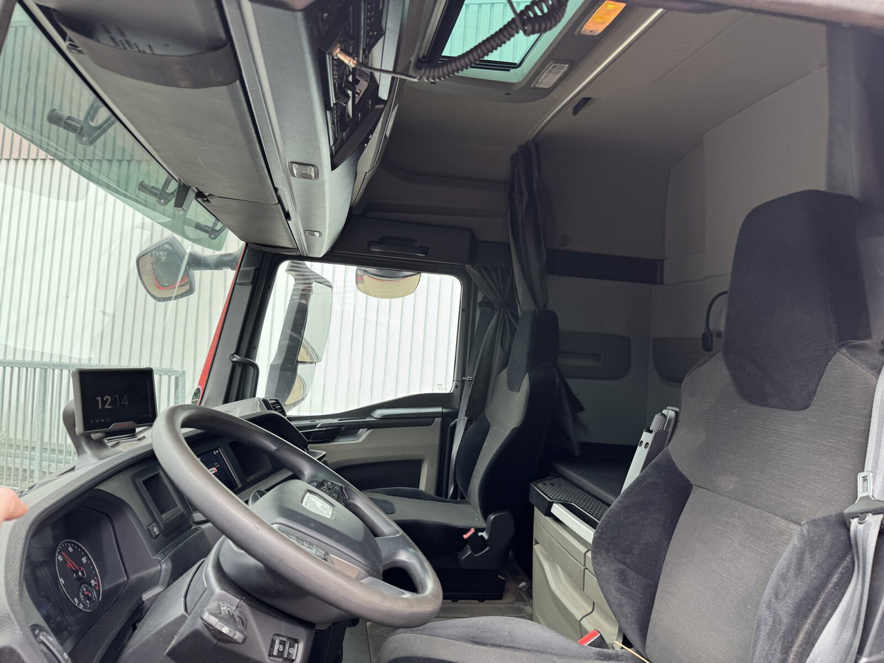 MAN TGX 26.470 6X2-4 BL TGX 26.470 6X2-4 BL, VDL 21-S 6200 Abrollkipper bis 7 m, , Lenk-/Liftachse, XLX-Fahrerhaus, Funk - Camión multibasculante: foto 3 MAN TGX 26.470 6X2-4 BL TGX 26.470 6X2-4 BL, VDL 21-S 6200 Abrollkipper bis 7 m, , Lenk-/Liftachse, XLX-Fahrerhaus, Funk - Camión multibasculante: foto 3