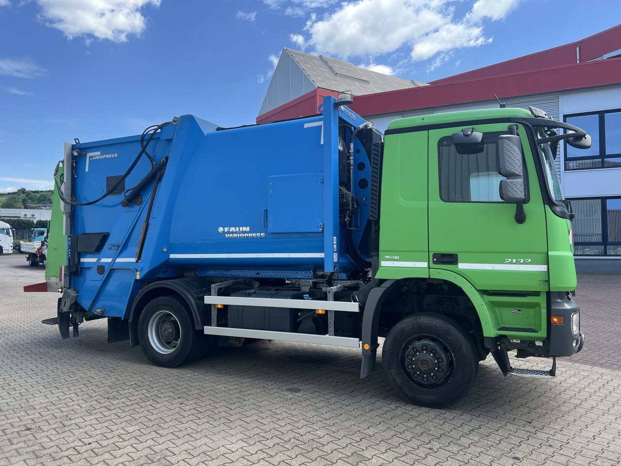 Camión de basura para transporte de basura Mercedes-Benz Actros 2032 LA 4x4 Actros 2032 LA 4x4, Faun Variopress 310 ca. 10m³, Zöller Schüttung: foto 9