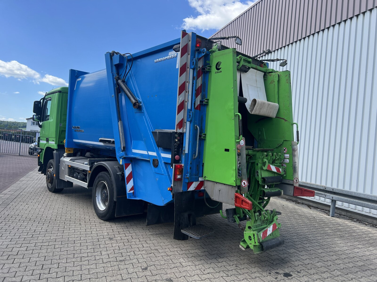 Camión de basura para transporte de basura Mercedes-Benz Actros 2032 LA 4x4 Actros 2032 LA 4x4, Faun Variopress 310 ca. 10m³, Zöller Schüttung: foto 11