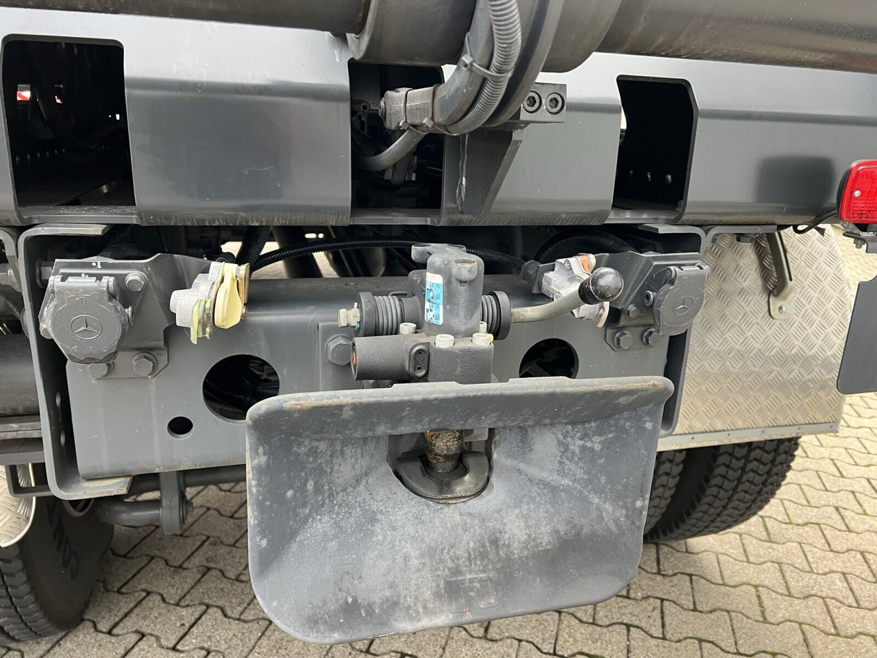 Camión chasis nuevo Mercedes-Benz Actros 2141 K 4x2 Actros 2141 K 4x2: foto 10