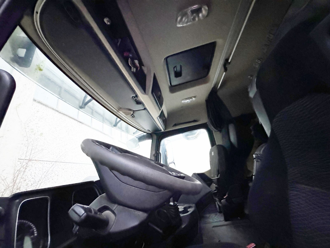 Mercedes-Benz Actros 2548 L 6x2, ERSATZTEILSPENDER! Actros 2548 L 6x2/46, Retarder, Lenk-/Liftachse, ERSATZTEILSPENDER! - Camión multibasculante: foto 3 Mercedes-Benz Actros 2548 L 6x2, ERSATZTEILSPENDER! Actros 2548 L 6x2/46, Retarder, Lenk-/Liftachse, ERSATZTEILSPENDER! - Camión multibasculante: foto 3