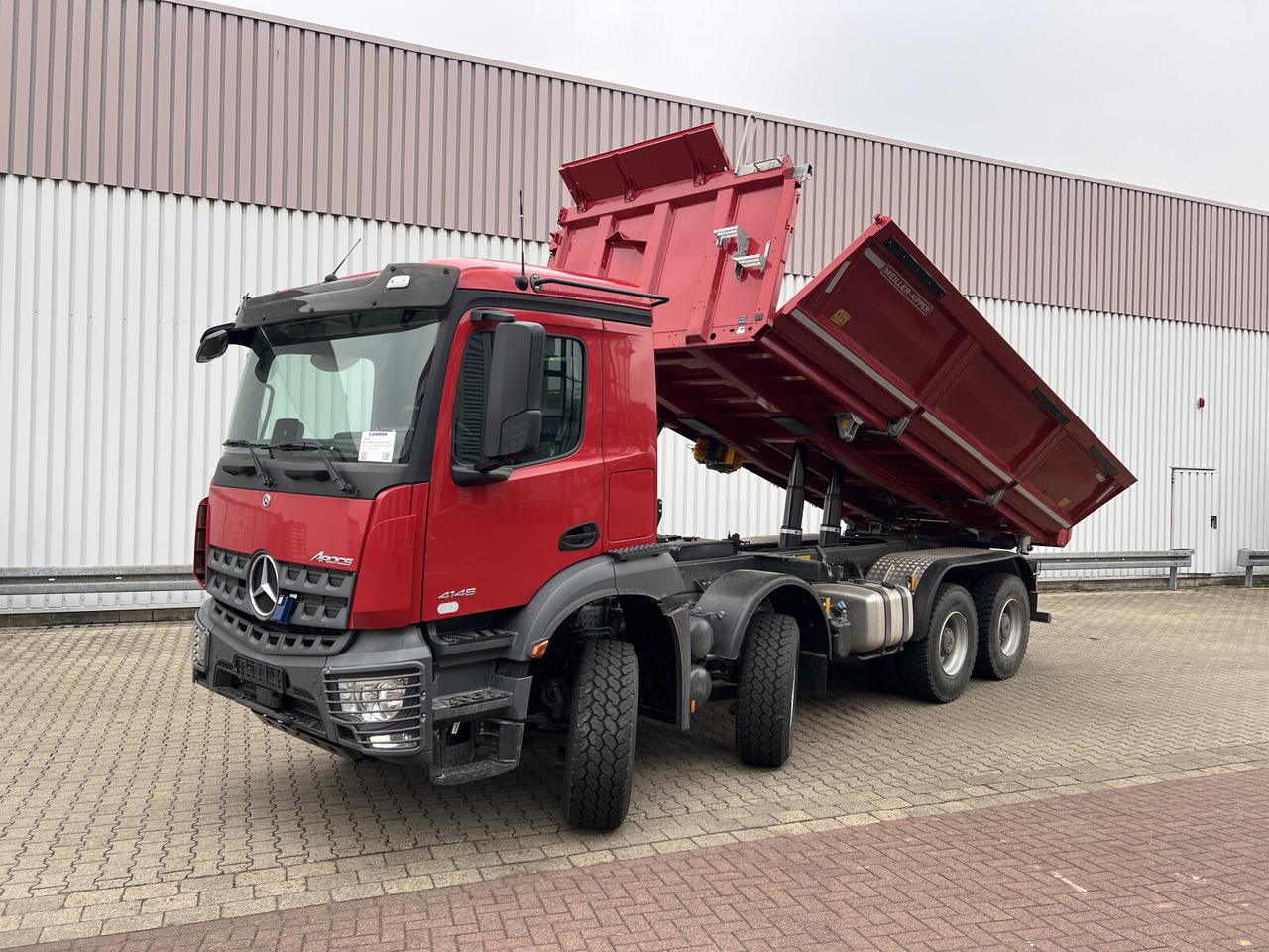 Mercedes-Benz Arocs 4146 K 8x4/4 Arocs 4146 K 8x4/4, Grounder, Multimedia Cockpit, Meiller Kipper, Bordmatik links - Camión volquete: foto 1 Mercedes-Benz Arocs 4146 K 8x4/4 Arocs 4146 K 8x4/4, Grounder, Multimedia Cockpit, Meiller Kipper, Bordmatik links - Camión volquete: foto 1