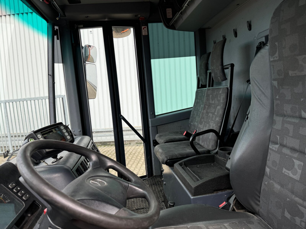 Mercedes-Benz Econic 2633 LL 6x2/4 NLA Econic 2633 LL 6x2/4 NLA, EEV, Lenkachse, Haller Aufbau - Camión de basura: foto 4 Mercedes-Benz Econic 2633 LL 6x2/4 NLA Econic 2633 LL 6x2/4 NLA, EEV, Lenkachse, Haller Aufbau - Camión de basura: foto 4