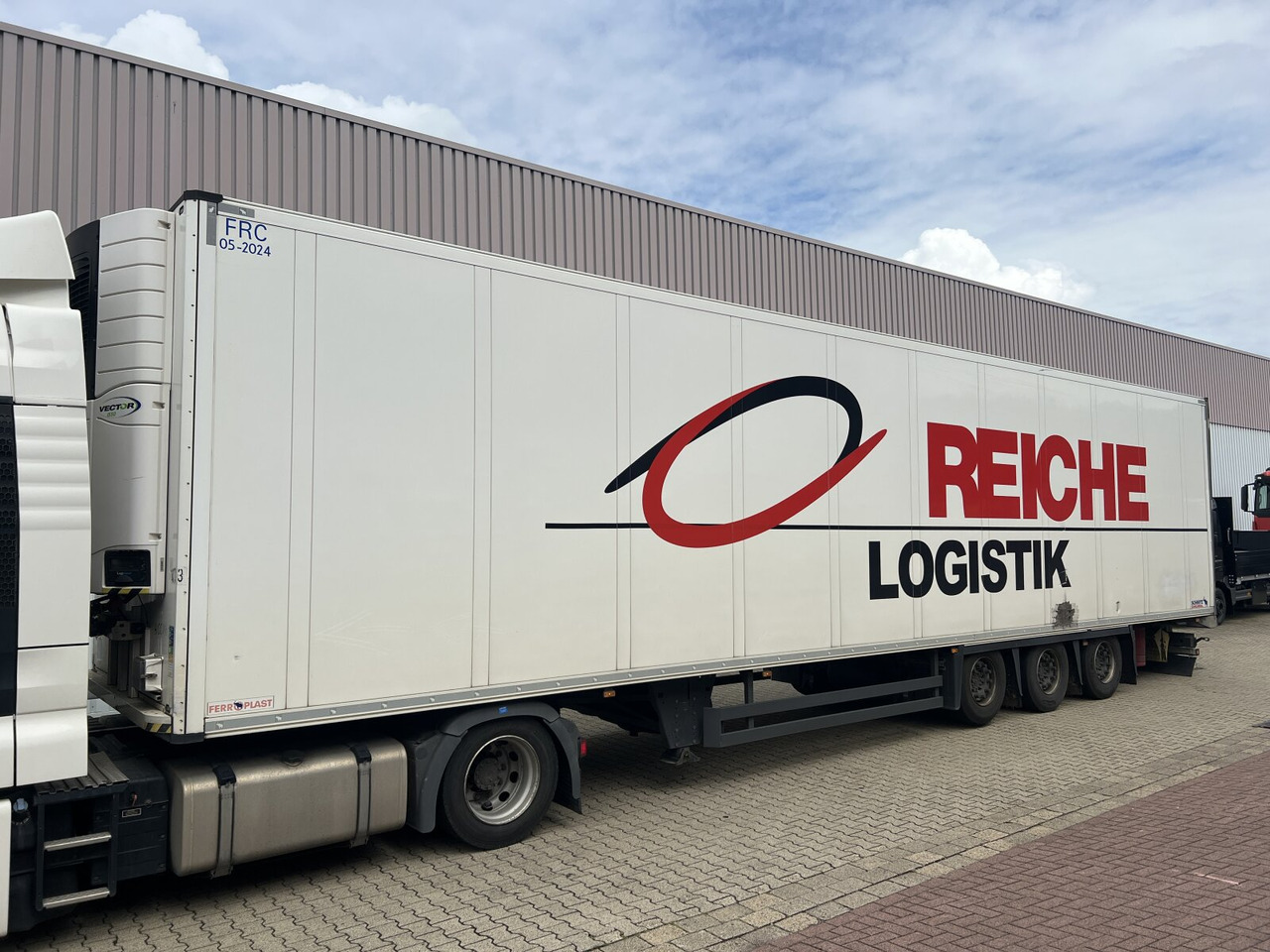 Schmitz Cargobull SKO 24/L-13.4 FP 45 SKO 24/L-13.4 FP 450, Mega, Doppelstock - Semirremolque frigorífico: foto 1 Schmitz Cargobull SKO 24/L-13.4 FP 45 SKO 24/L-13.4 FP 450, Mega, Doppelstock - Semirremolque frigorífico: foto 1