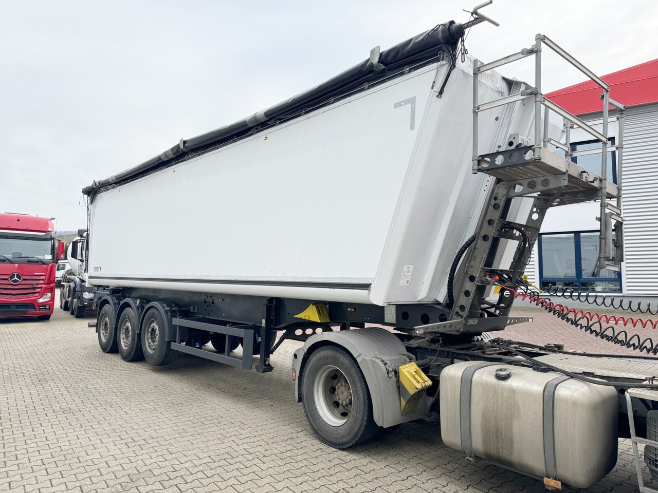 Schmitz Cargobull SKI 24 SL 9.6 SKI 24 SL 9.6, Liftachse, Alumulde ca. 52m³ - Semirremolque: foto 2 Schmitz Cargobull SKI 24 SL 9.6 SKI 24 SL 9.6, Liftachse, Alumulde ca. 52m³ - Semirremolque: foto 2