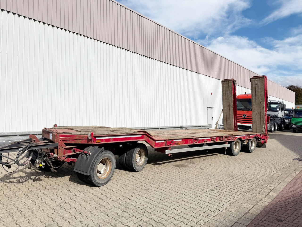 T 4 Komapkt 40.0 T 4 Kompakt 40.0, Verbr. auf 3m, hydr. Rampen - Remolque góndola rebajadas: foto 1 T 4 Komapkt 40.0 T 4 Kompakt 40.0, Verbr. auf 3m, hydr. Rampen - Remolque góndola rebajadas: foto 1