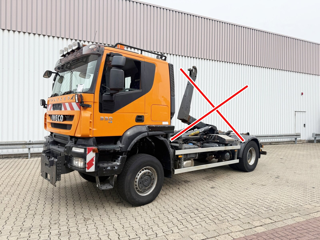 Trakker AT190T33W/P 4x4 Trakker AT190T33W/P 4x4, Winterdienstausstattung - Camión multibasculante: foto 1 Trakker AT190T33W/P 4x4 Trakker AT190T33W/P 4x4, Winterdienstausstattung - Camión multibasculante: foto 1