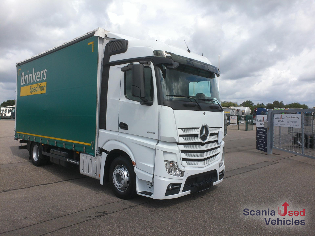 MERCEDES-BENZ Actros 1845 L - Camión lona: foto 1 MERCEDES-BENZ Actros 1845 L - Camión lona: foto 1