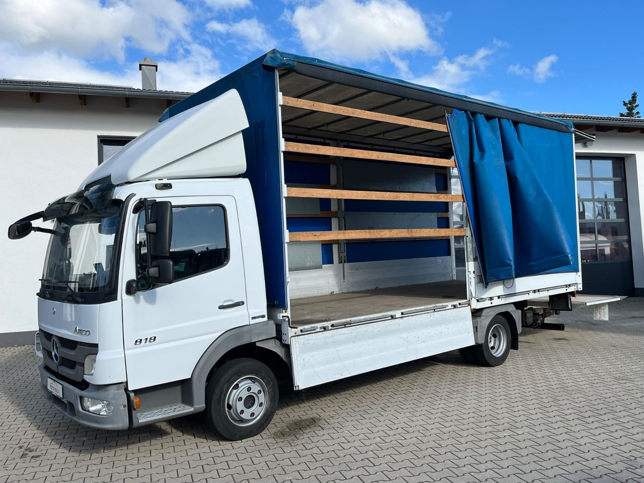 Furgoneta con lona Mercedes-Benz Atego 818 Klima Sperre 74100KM 2,70 Ladehöhe: foto 6