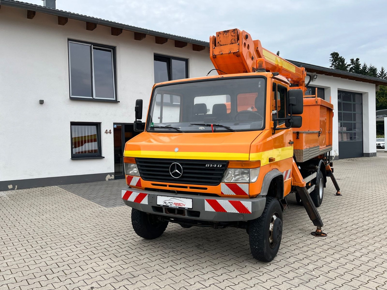 Mercedes-Benz Vario 814 DA 4x4 Ruthmann T 170 - Camión con plataforma elevadora: foto 3 Mercedes-Benz Vario 814 DA 4x4 Ruthmann T 170 - Camión con plataforma elevadora: foto 3
