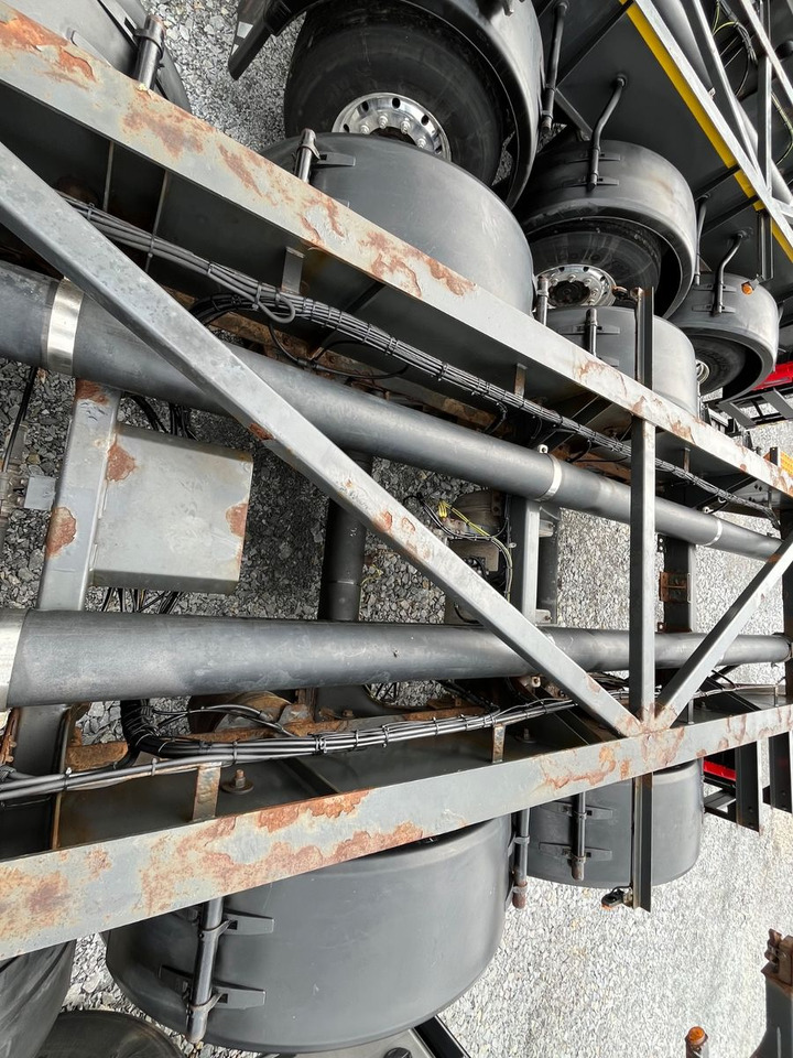 Schwarzmüller S1 R-Serie Tank Chassis ADR SAF Alufelgen - Semirremolque portacontenedore/ Intercambiable: foto 4 Schwarzmüller S1 R-Serie Tank Chassis ADR SAF Alufelgen - Semirremolque portacontenedore/ Intercambiable: foto 4
