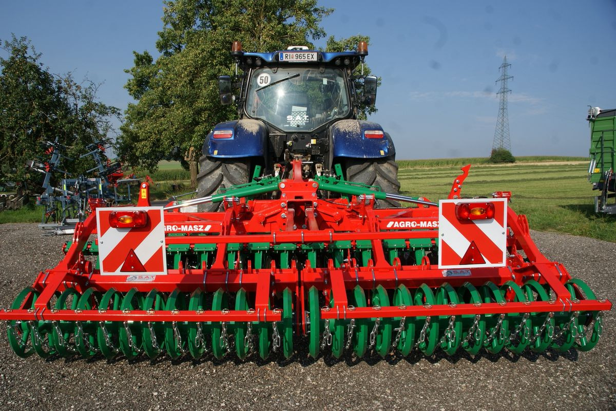 Agro-Masz BT 40 - Aktion Lagermaschine - Rastras: foto 1 Agro-Masz BT 40 - Aktion Lagermaschine - Rastras: foto 1