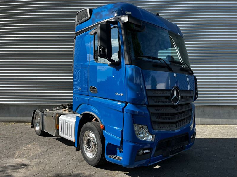 Mercedes-Benz Actros 1843 / Retarder / Hydarulic / ADR - Cabeza tractora: foto 2 Mercedes-Benz Actros 1843 / Retarder / Hydarulic / ADR - Cabeza tractora: foto 2