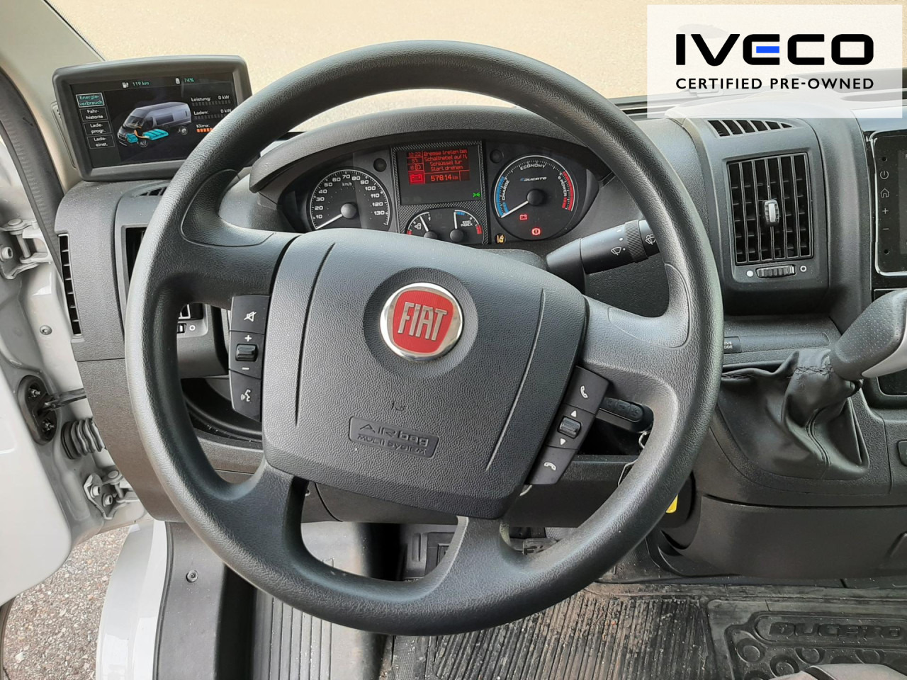 FIAT e-Ducato L2H2 teilverglast (47-kWh) - Furgón, Furgoneta eléctrica: foto 4 FIAT e-Ducato L2H2 teilverglast (47-kWh) - Furgón, Furgoneta eléctrica: foto 4