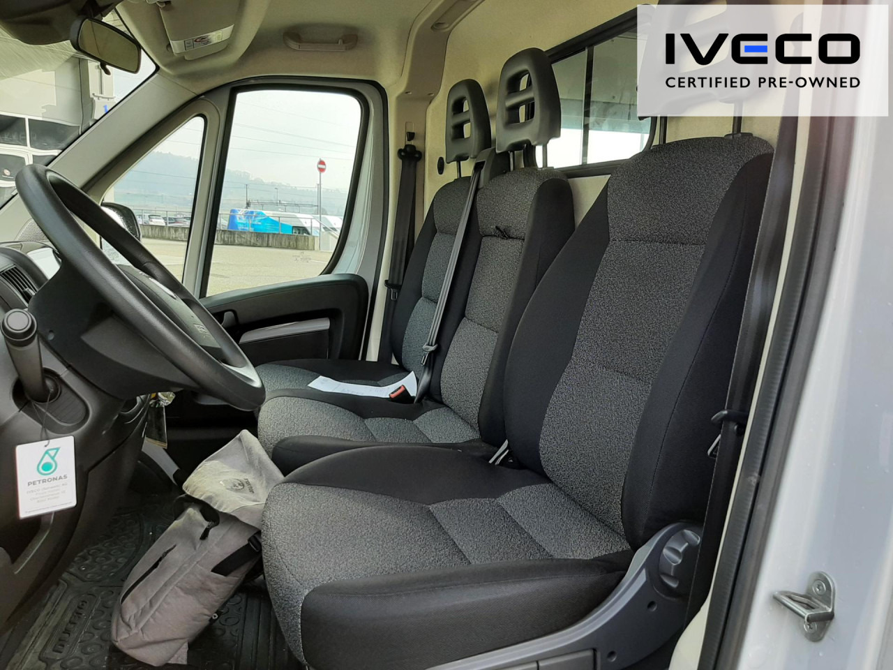 FIAT e-Ducato L2H2 teilverglast (47-kWh) - Furgón, Furgoneta eléctrica: foto 3 FIAT e-Ducato L2H2 teilverglast (47-kWh) - Furgón, Furgoneta eléctrica: foto 3