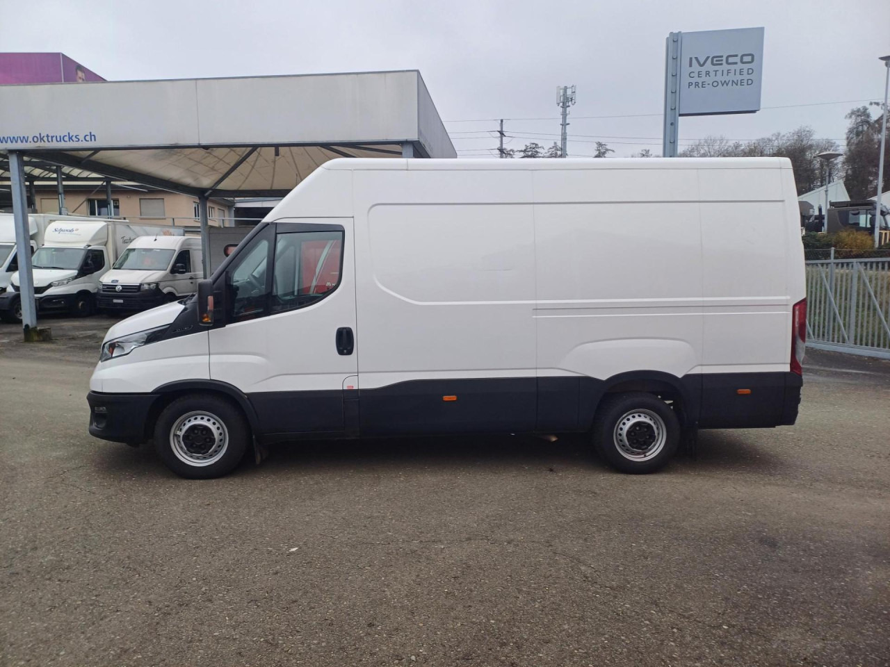IVECO Daily 35S16V Euro6 Klima ZV - Furgón: foto 4 IVECO Daily 35S16V Euro6 Klima ZV - Furgón: foto 4