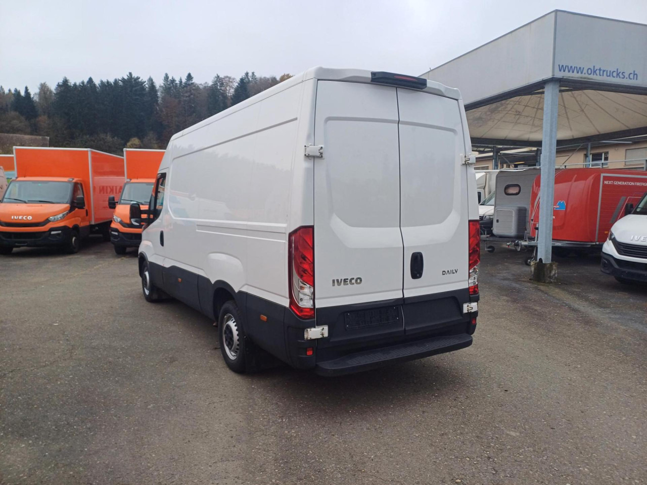 IVECO Daily 35S16V Euro6 Klima ZV - Furgón: foto 5 IVECO Daily 35S16V Euro6 Klima ZV - Furgón: foto 5