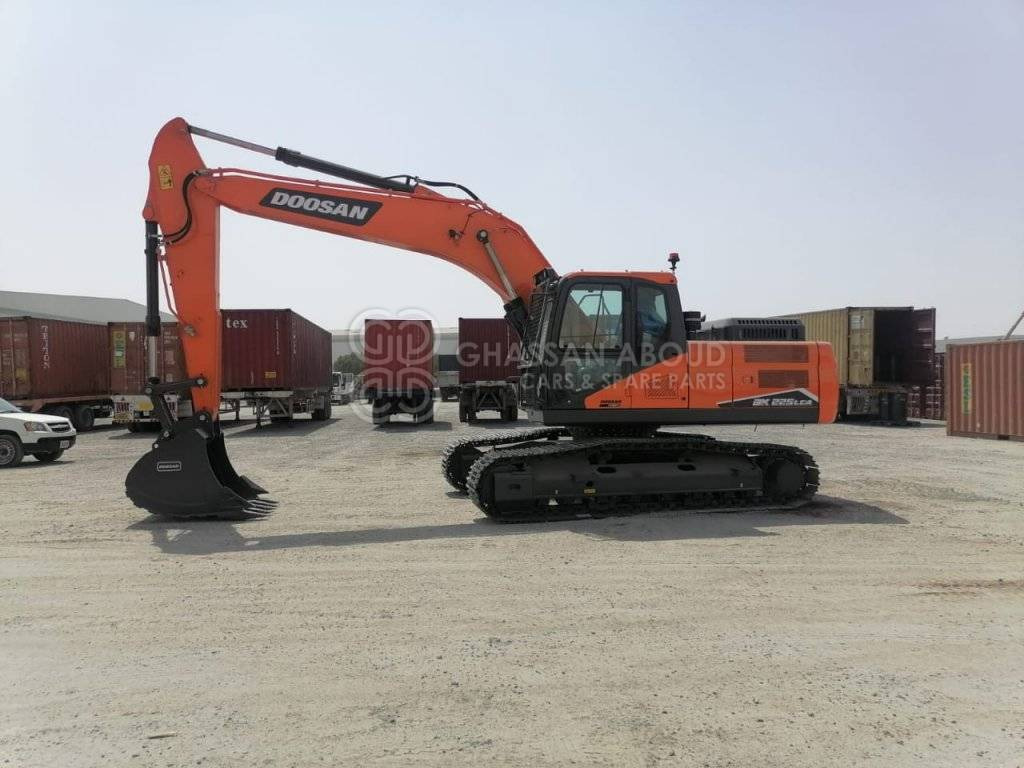 DOOSAN DX225 LCA – CHAIN EXCAVATOR OPERATING WEIGHT 22 TON APPROX. WITH BUCKET 1.08 Cu.M BUCKET ( HEAVY DUTY) MY2022 - Excavadora de cadenas: foto 1 DOOSAN DX225 LCA – CHAIN EXCAVATOR OPERATING WEIGHT 22 TON APPROX. WITH BUCKET 1.08 Cu.M BUCKET ( HEAVY DUTY) MY2022 - Excavadora de cadenas: foto 1