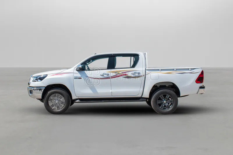 Toyota Hilux 4X4 Double Cabin - Pick-up, Furgoneta combi: foto 3 Toyota Hilux 4X4 Double Cabin - Pick-up, Furgoneta combi: foto 3