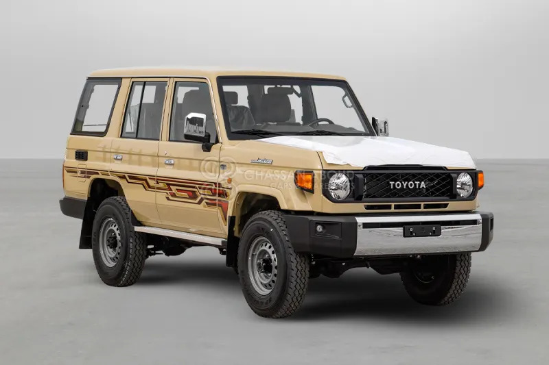 Toyota Land Cruiser HardTop LC76 4X4 - Coche: foto 1 Toyota Land Cruiser HardTop LC76 4X4 - Coche: foto 1