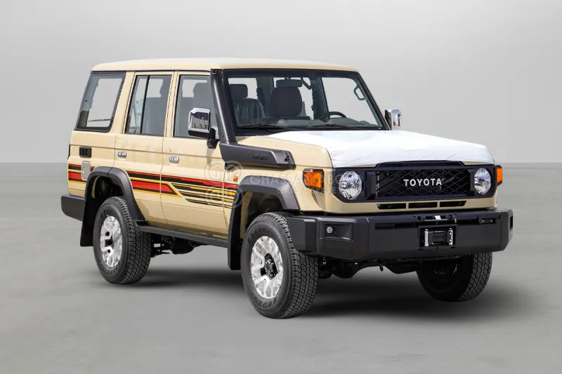 Toyota Land Cruiser HardTop LC76 4X4 - Coche: foto 1 Toyota Land Cruiser HardTop LC76 4X4 - Coche: foto 1
