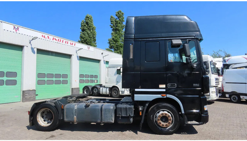 DAF XF 95.480 EURO4 , Manual! Super truck! - Cabeza tractora: foto 4 DAF XF 95.480 EURO4 , Manual! Super truck! - Cabeza tractora: foto 4