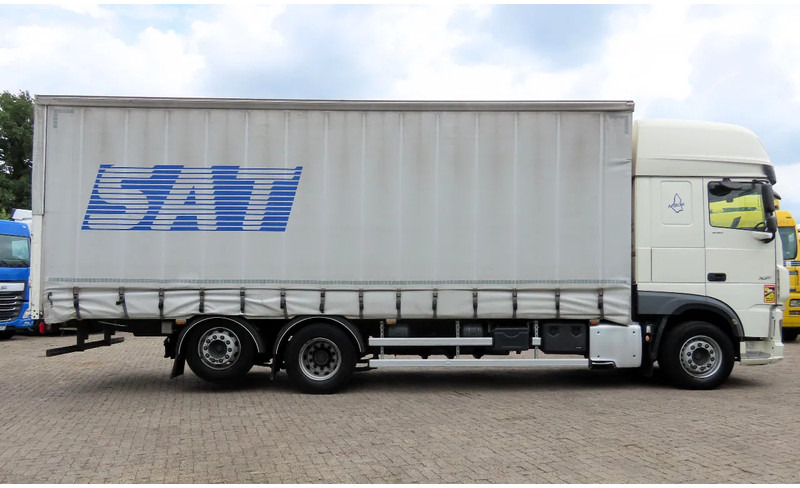 DAF XF 530 6x2 Frigo, lift roof, moving axel, P-cooling, etc - Camión lona: foto 5 DAF XF 530 6x2 Frigo, lift roof, moving axel, P-cooling, etc - Camión lona: foto 5