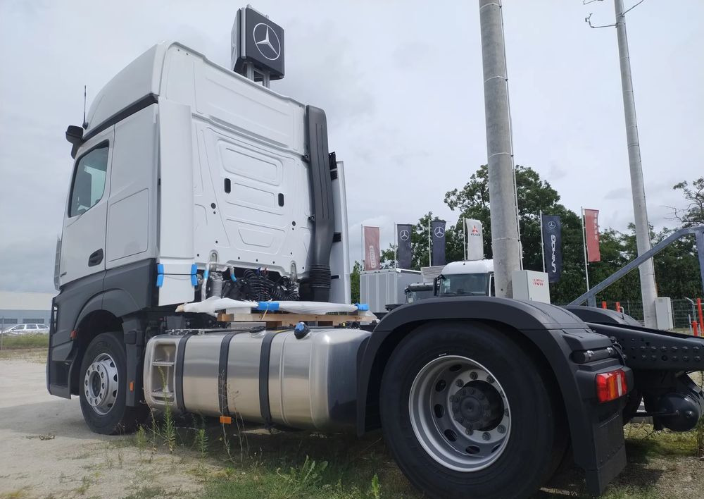 Mercedes-Benz Actros - Cabeza tractora: foto 3 Mercedes-Benz Actros - Cabeza tractora: foto 3