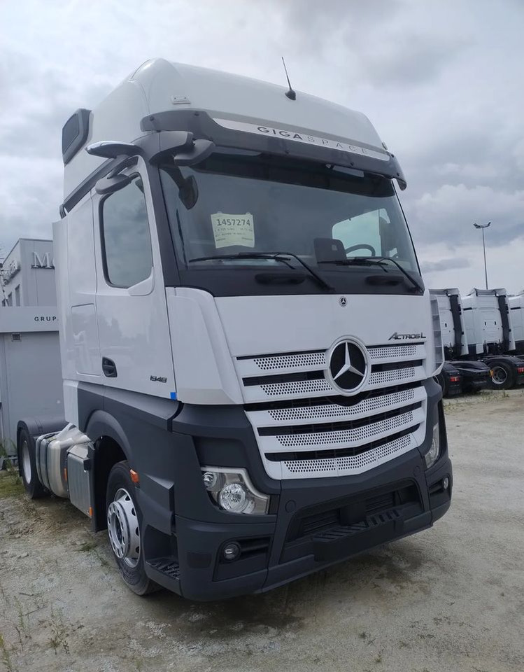 Mercedes-Benz Actros - Cabeza tractora: foto 2 Mercedes-Benz Actros - Cabeza tractora: foto 2