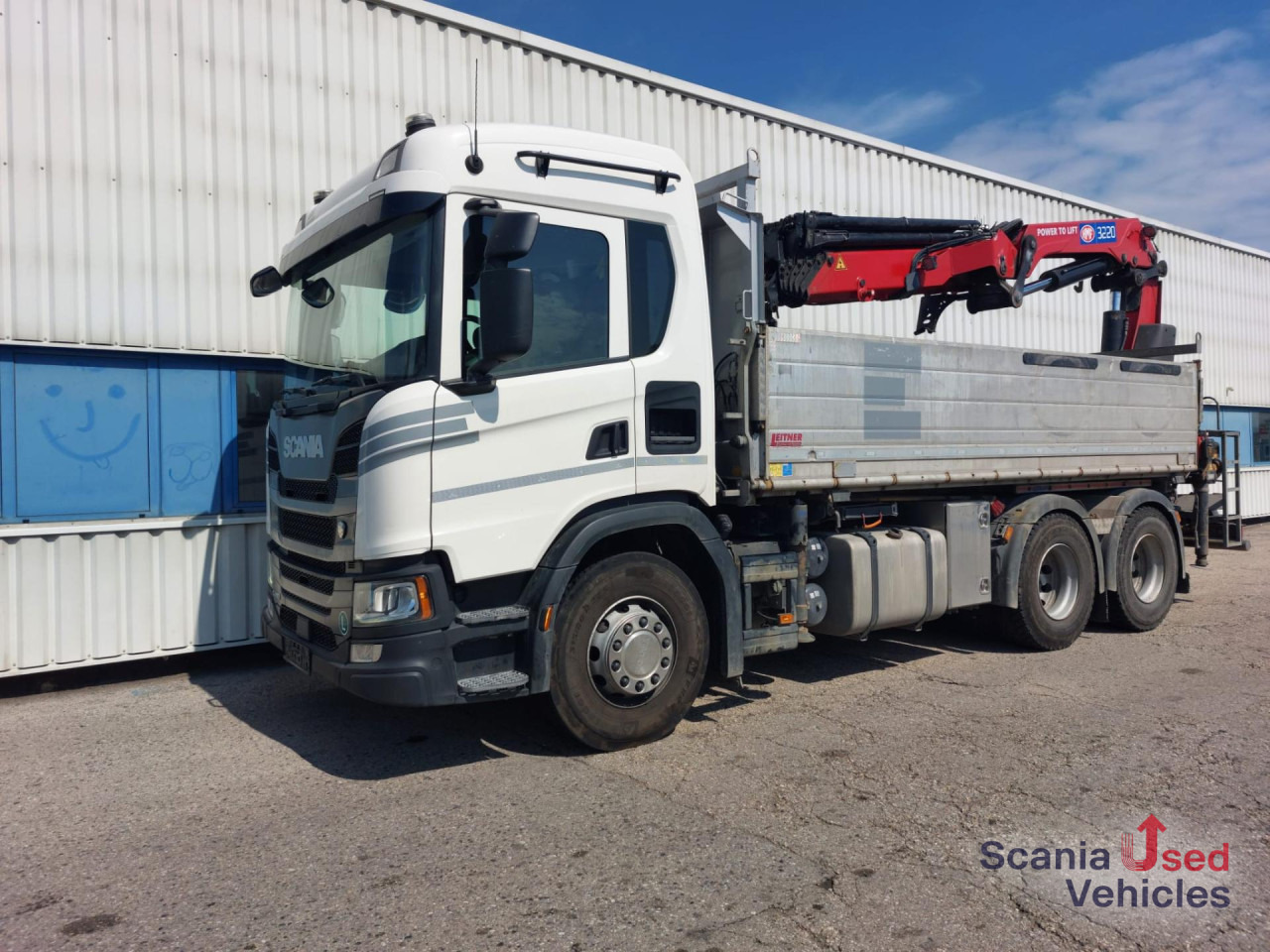 SCANIA G 410 B6x4NB Kipper+HMF3220+JIB - Camión volquete, Camión grúa: foto 1 SCANIA G 410 B6x4NB Kipper+HMF3220+JIB - Camión volquete, Camión grúa: foto 1