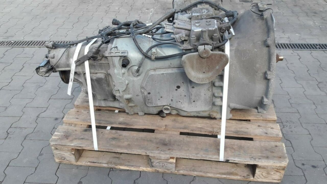 Volvo VT2214B Volvo FH12 FM12 FH13 FM13 FM9 - Caja de cambios para Camión: foto 2 Volvo VT2214B Volvo FH12 FM12 FH13 FM13 FM9 - Caja de cambios para Camión: foto 2