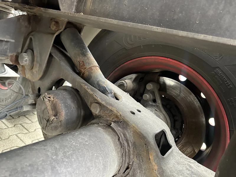 Semirremolque portacontenedore/ Intercambiable Burg 20FT ADR (EX/II, EX/III, FL, AT), empty weight: 3.690kg, SAF INTRADISC, 2x liftaxle, ALCOA, NL-Chassis: foto 19