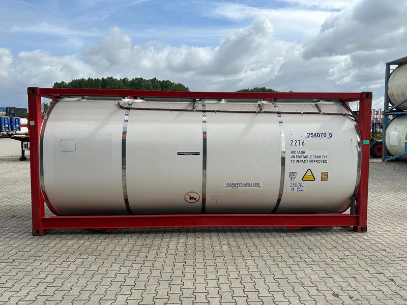 CIMC 20FT ISO, 25.080L/1-COMP/3 BAFFELS/4 manholes, ADR valid until 08/2027 - Tanque de almacenamiento: foto 3 CIMC 20FT ISO, 25.080L/1-COMP/3 BAFFELS/4 manholes, ADR valid until 08/2027 - Tanque de almacenamiento: foto 3