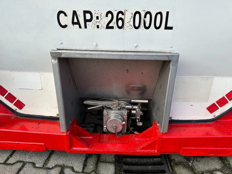 Tanque de almacenamiento para transporte de combustible SINGAMAS 20FT ISO, 26.000L/1-COMP/3 BAFFELS/3 manholes, ADR inspectio valid till: 07/2025: foto 8