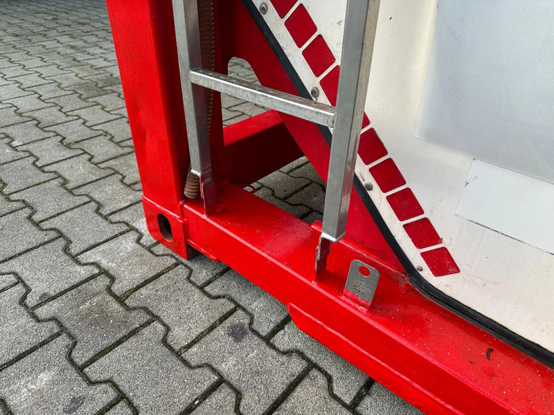 Tanque de almacenamiento para transporte de combustible SINGAMAS 20FT ISO, 26.000L/1-COMP/3 BAFFELS/3 manholes, ADR inspectio valid till: 07/2025: foto 7