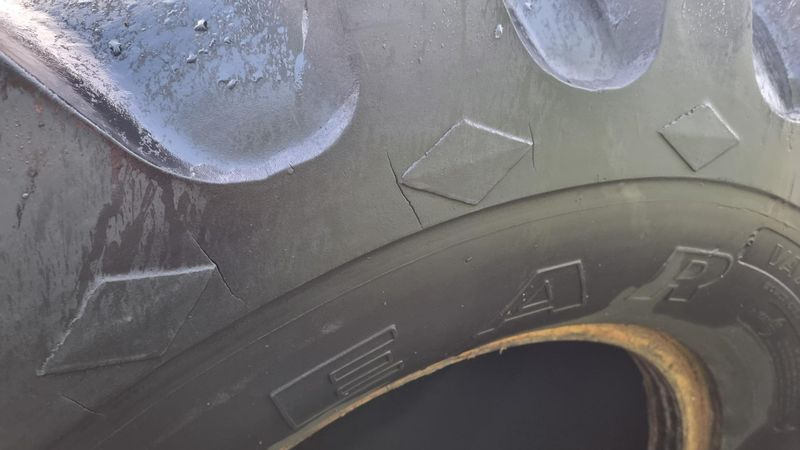 Good Year VA73x44.00-32 NHS Terrareifen, Terraräder (1050/50R32) - Neumático: foto 4 Good Year VA73x44.00-32 NHS Terrareifen, Terraräder (1050/50R32) - Neumático: foto 4