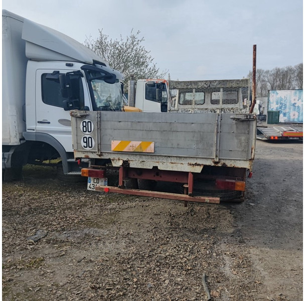 Renault 230 - Camión volquete: foto 5 Renault 230 - Camión volquete: foto 5