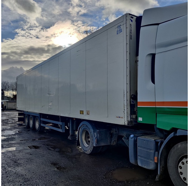 Schmitz Cargobull SKI 24 - Camión frigorífico: foto 2 Schmitz Cargobull SKI 24 - Camión frigorífico: foto 2