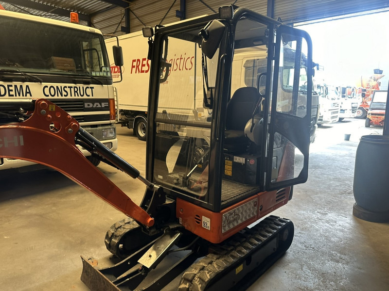 Hitachi ZAXIS ZX19-6 CR 1.9T - 1349H - CABINE - ADJUSTABLE TRACKS - EXTRA HYDR - QUICK HITCH - BE MACHINE - Miniexcavadora: foto 5 Hitachi ZAXIS ZX19-6 CR 1.9T - 1349H - CABINE - ADJUSTABLE TRACKS - EXTRA HYDR - QUICK HITCH - BE MACHINE - Miniexcavadora: foto 5