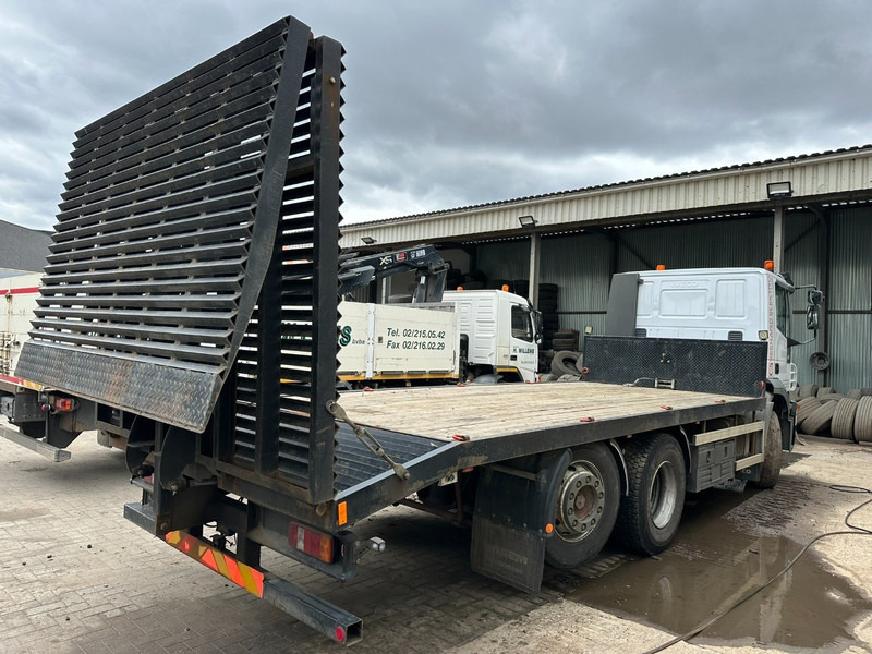 Iveco STRALIS 270 6x2 OPRIJWAGEN / AUTOTRANSPORTER / MACHINE CARRIER + WINCH + RAMPS - *127.000km* - BE TRUCK - Camión portavehículos: foto 4 Iveco STRALIS 270 6x2 OPRIJWAGEN / AUTOTRANSPORTER / MACHINE CARRIER + WINCH + RAMPS - *127.000km* - BE TRUCK - Camión portavehículos: foto 4