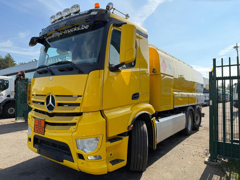 Mercedes-Benz ANTOS 2632 6x2 FUEL TANKER 16.000L - 4 COMP - DIESEL / PETROL - RETARDER - EURO 6 - LIFT / STEERING AXLE - *FULL AIR* - BE TRUCK - Camión cisterna: foto 3 Mercedes-Benz ANTOS 2632 6x2 FUEL TANKER 16.000L - 4 COMP - DIESEL / PETROL - RETARDER - EURO 6 - LIFT / STEERING AXLE - *FULL AIR* - BE TRUCK - Camión cisterna: foto 3