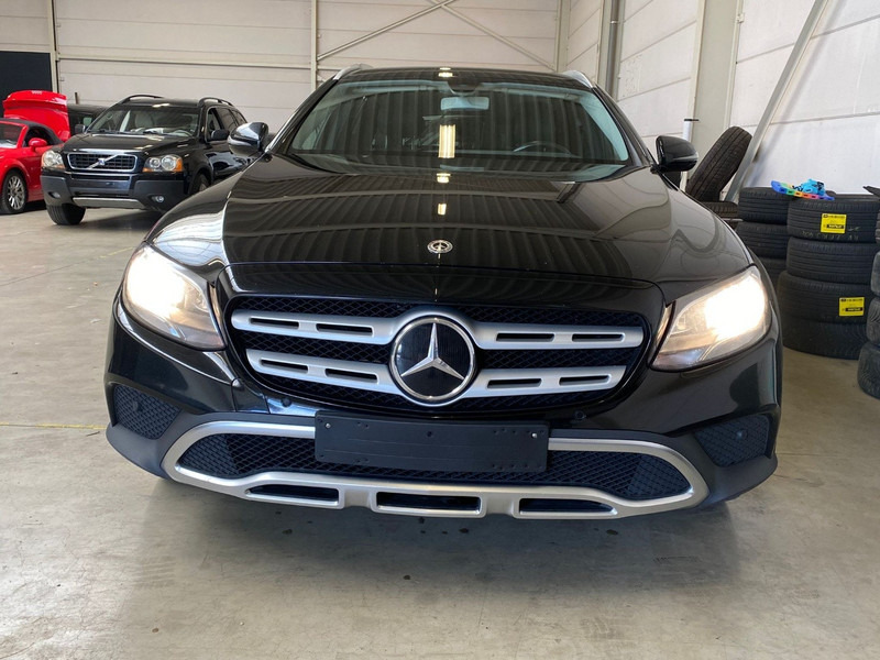 Coche Mercedes-Benz E220d ALL-TERRAIN - 4 MATIC  4x4 - automatic - alcantara - 20" - BE CAR: foto 10