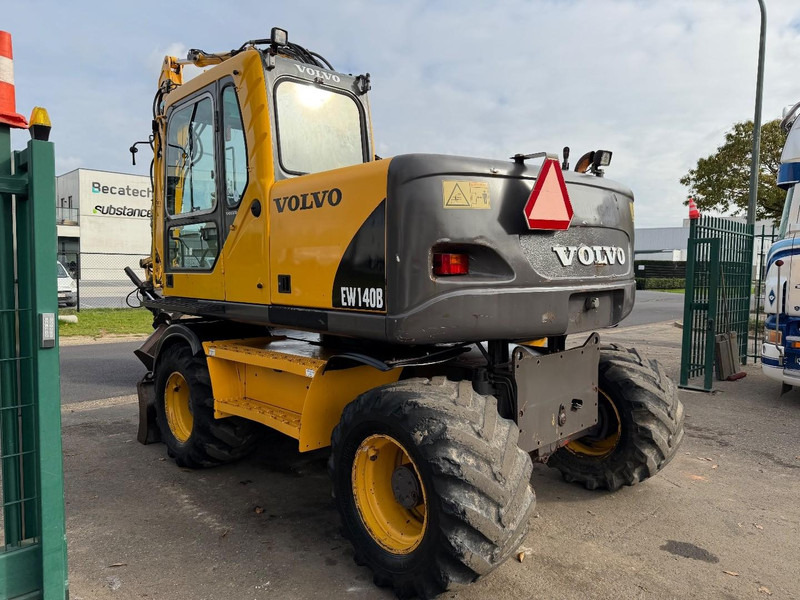Volvo EW 140 B *FULL HYDR* - BLADE - 10.485h - TILT BUCKET - CE - NL MACHINE - GOOD CONDITION - Excavadora de ruedas: foto 4 Volvo EW 140 B *FULL HYDR* - BLADE - 10.485h - TILT BUCKET - CE - NL MACHINE - GOOD CONDITION - Excavadora de ruedas: foto 4