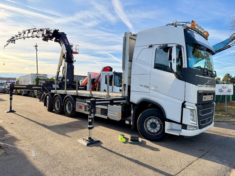 Volvo FH 420 8x4 TRIDEM + (31m!) CRANE HIAB 858 E-7 + JIB X-5 + WINCH - 114.000km - BE TRUCK - Camión grúa: foto 1 Volvo FH 420 8x4 TRIDEM + (31m!) CRANE HIAB 858 E-7 + JIB X-5 + WINCH - 114.000km - BE TRUCK - Camión grúa: foto 1