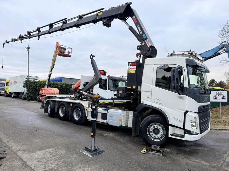 Volvo FM 500 8X4 TRIDEM HOOKLIFT + (25m!) CRANE HIAB 302 E-8x + 1 ME + WINCH - *127.000km* - *1976h crane hours* - TOP CONDITION - BE TRUCK - Camión multibasculante, Camión grúa: foto 1 Volvo FM 500 8X4 TRIDEM HOOKLIFT + (25m!) CRANE HIAB 302 E-8x + 1 ME + WINCH - *127.000km* - *1976h crane hours* - TOP CONDITION - BE TRUCK - Camión multibasculante, Camión grúa: foto 1