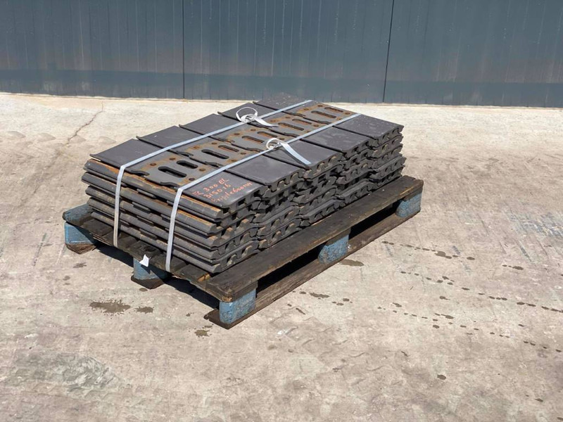 Hitachi EX270 / EX300 / EX310 Shoes/Pads - Bastidor/ Chasis para Maquinaria de construcción: foto 1 Hitachi EX270 / EX300 / EX310 Shoes/Pads - Bastidor/ Chasis para Maquinaria de construcción: foto 1