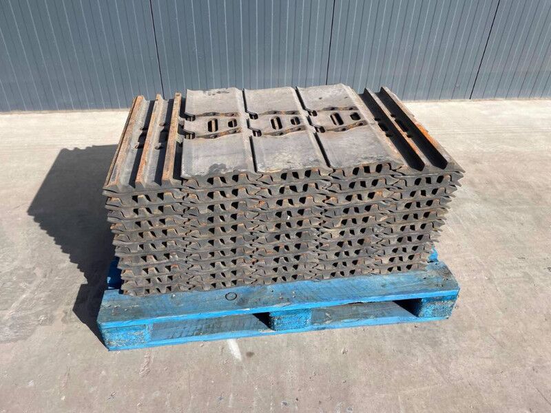 Hyundai R210 / R215 / R220 / R235 / R250 / R260 - Bastidor/ Chasis para Maquinaria de construcción: foto 4 Hyundai R210 / R215 / R220 / R235 / R250 / R260 - Bastidor/ Chasis para Maquinaria de construcción: foto 4