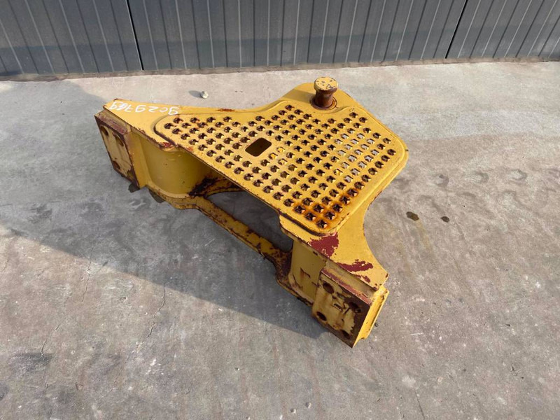 Cat D4 NG Zugtraverse - Implemento para Maquinaria de construcción: foto 2 Cat D4 NG Zugtraverse - Implemento para Maquinaria de construcción: foto 2
