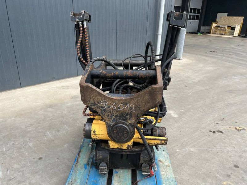 Engcon EC226-S70-70-SS10 - Implemento para Maquinaria de construcción: foto 2 Engcon EC226-S70-70-SS10 - Implemento para Maquinaria de construcción: foto 2